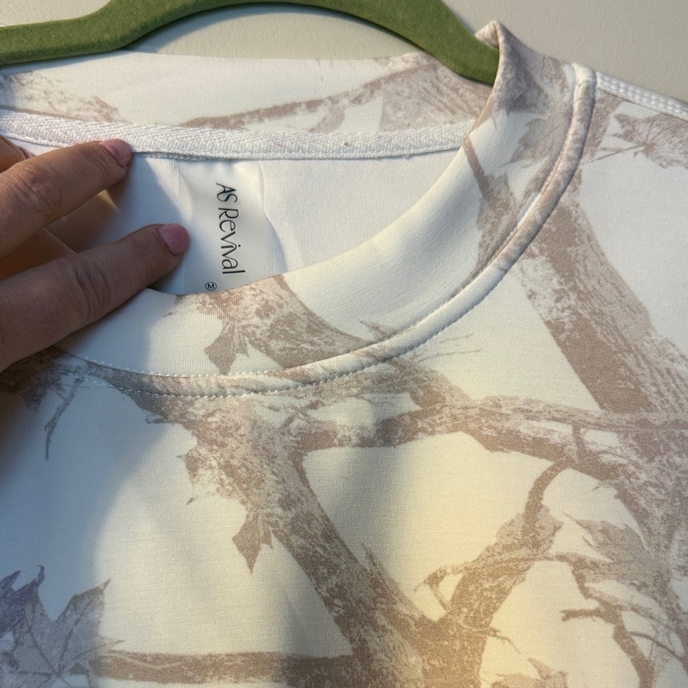 Camo Soft Sweatshirt - Picture 2 of 3
